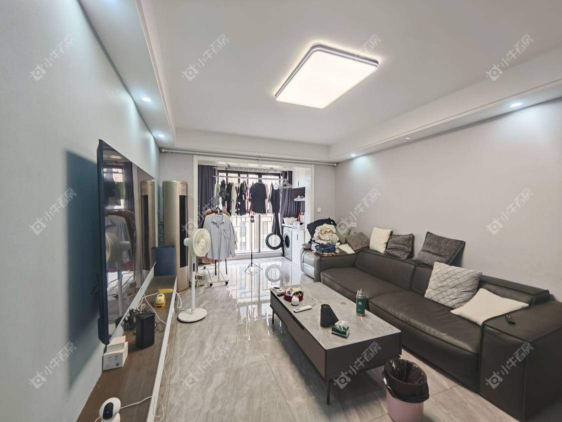 镇江华都幸福里在售二手房源室内图_小牛看房