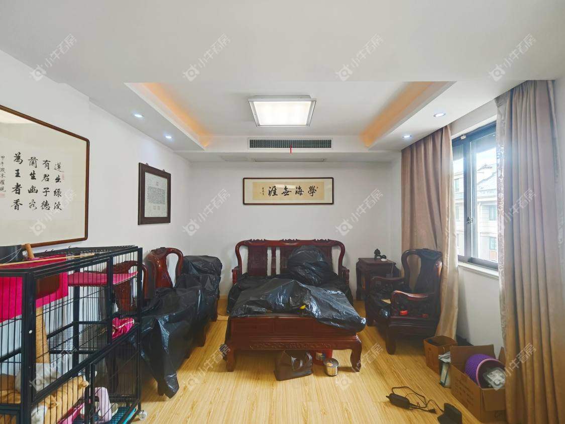 镇江世纪豪都在售二手房源室内图_小牛看房