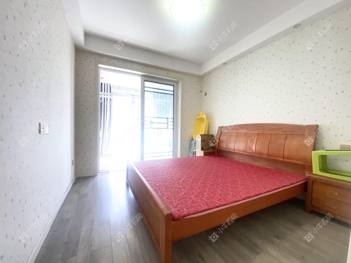 镇江滨河凤凰城在售二手房源室内图_小牛看房