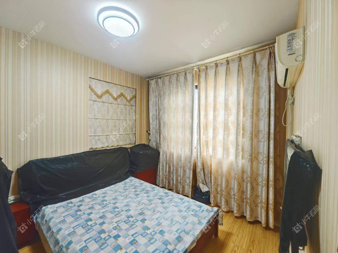 镇江世纪豪都在售二手房源室内图_小牛看房