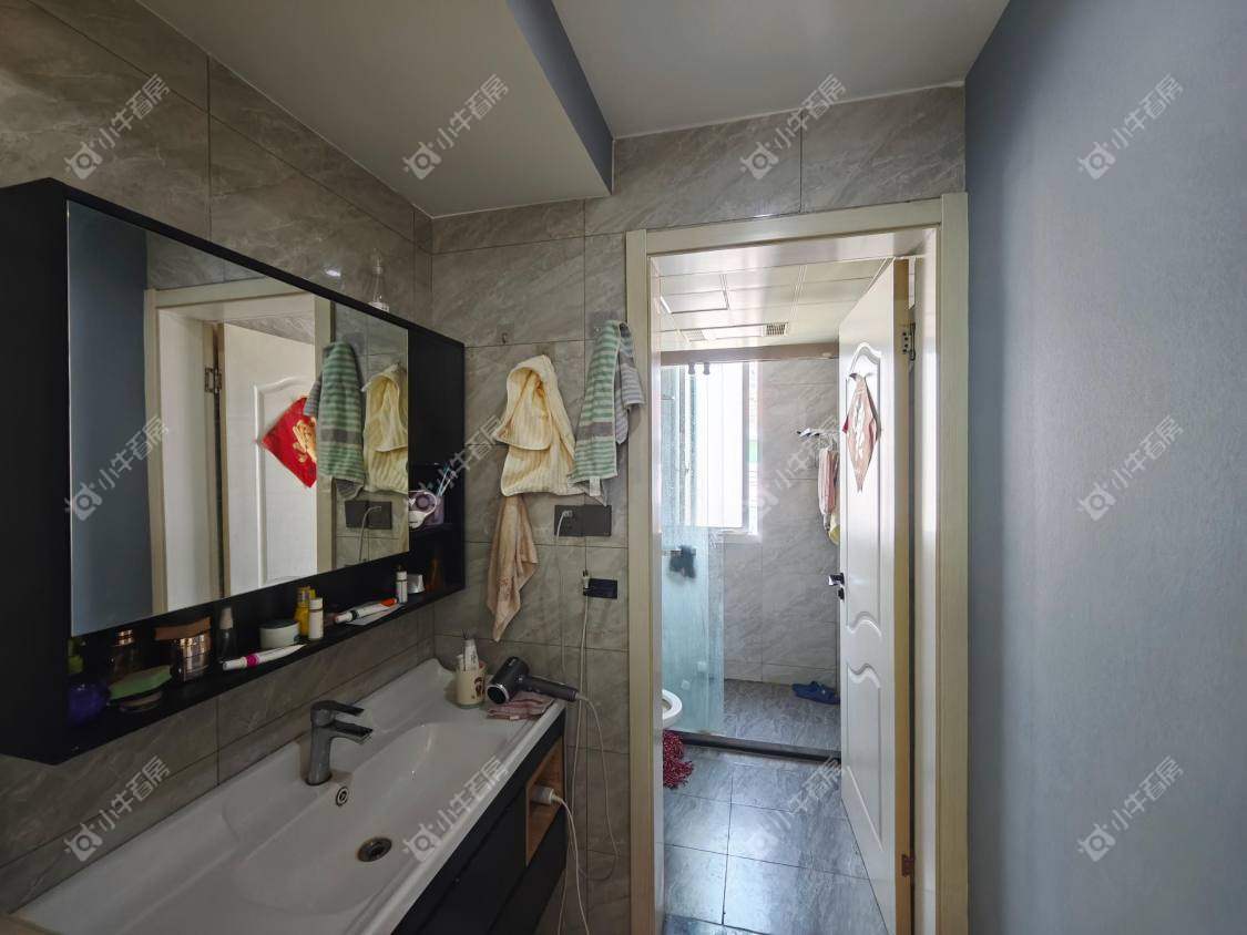 镇江兴隆苑在售二手房源室内图_小牛看房