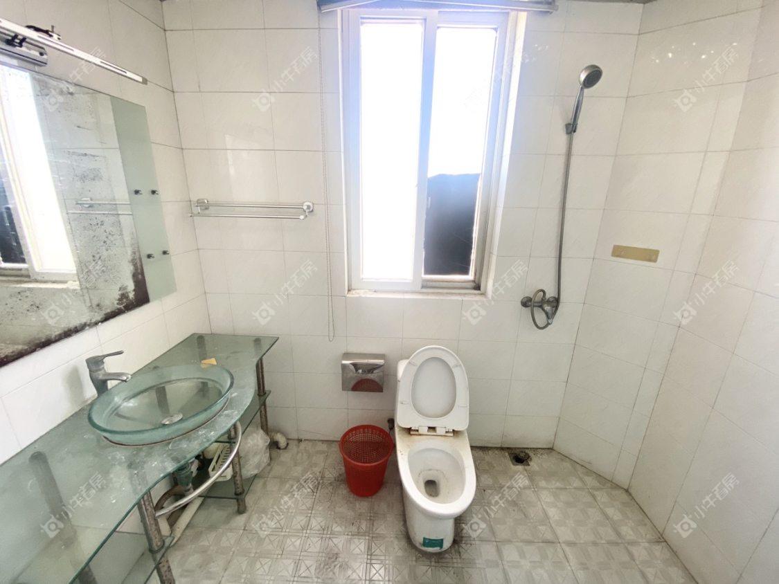 镇江金香花园在售二手房源室内图_小牛看房