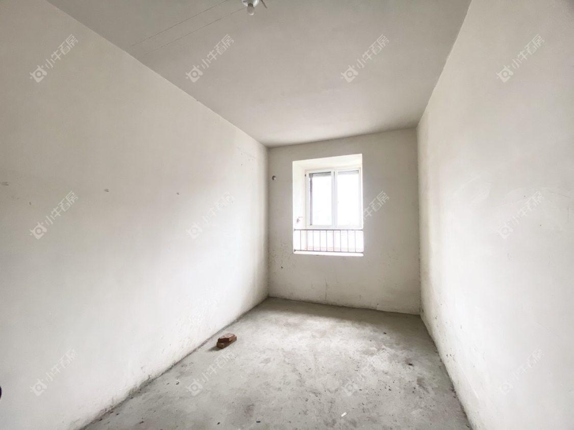 镇江凰嘉花苑在售二手房源室内图_小牛看房