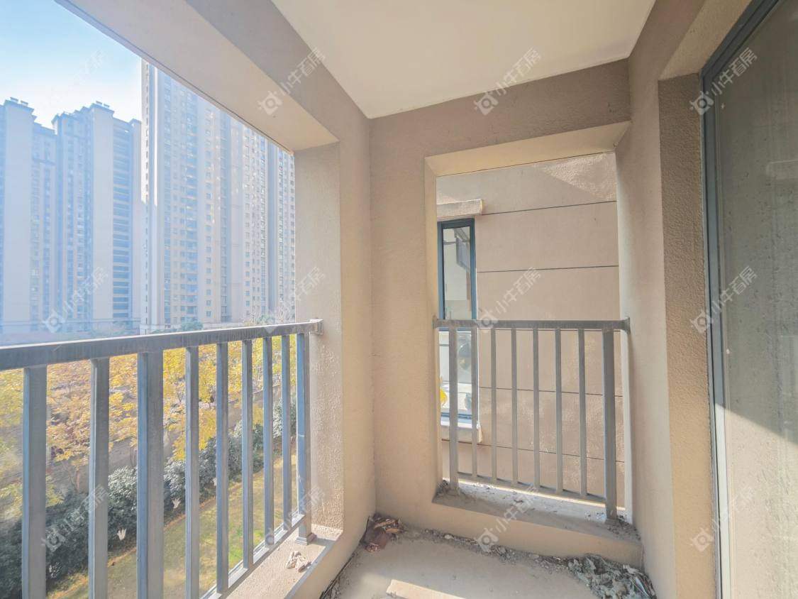 镇江荣城国际一期在售二手房源室内图_小牛看房