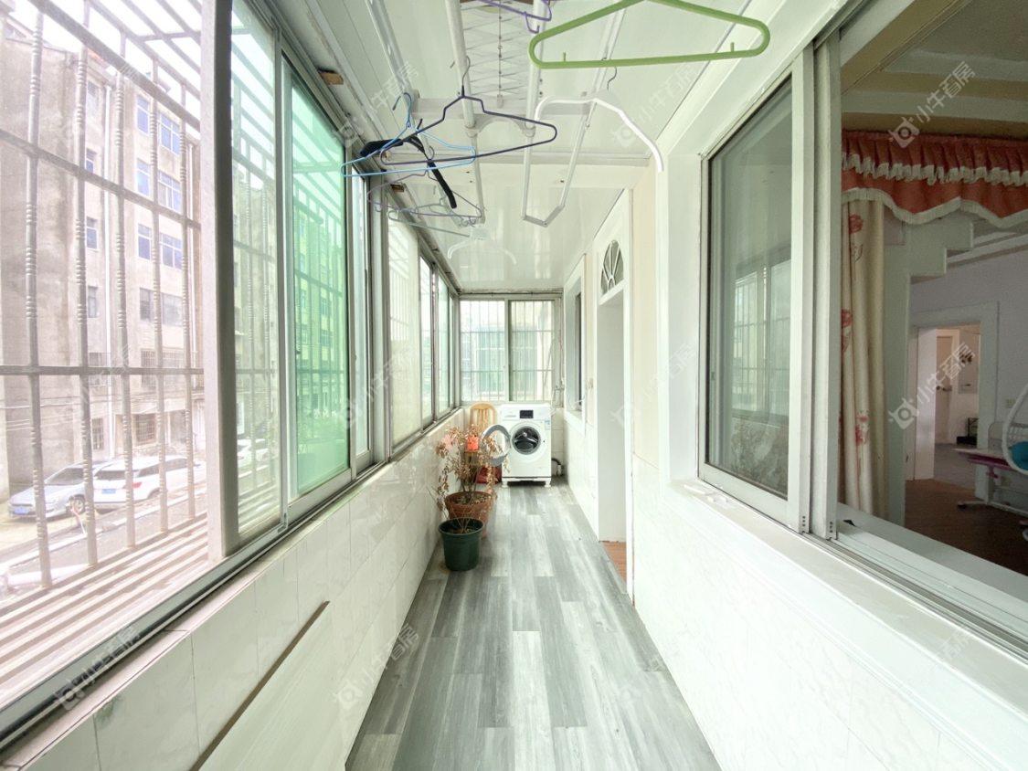 镇江玉泉小区在售二手房源室内图_小牛看房