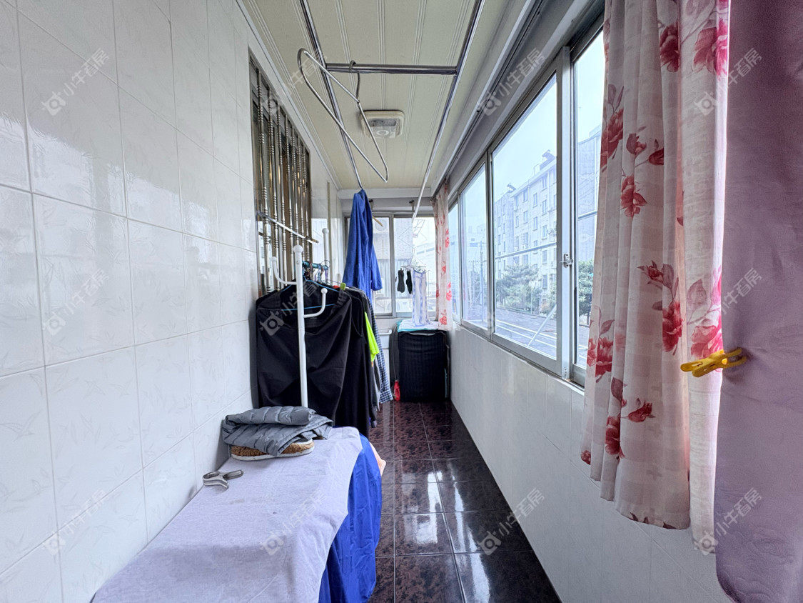 镇江凤凰新村在售二手房源室内图_小牛看房