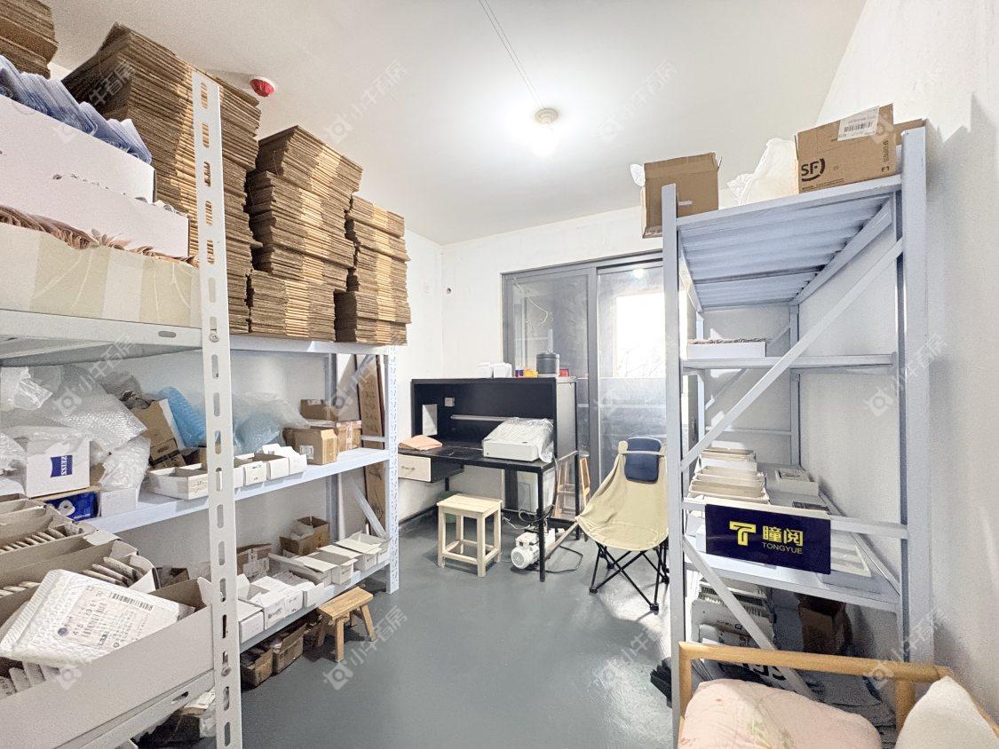 镇江金茂国际社区在售二手房源室内图_小牛看房