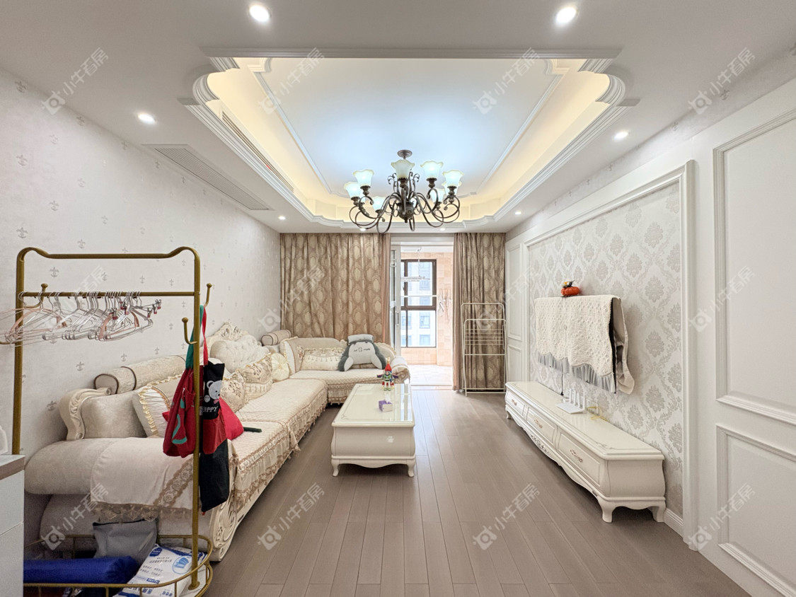 镇江滨河凤凰城在售二手房源室内图_小牛看房