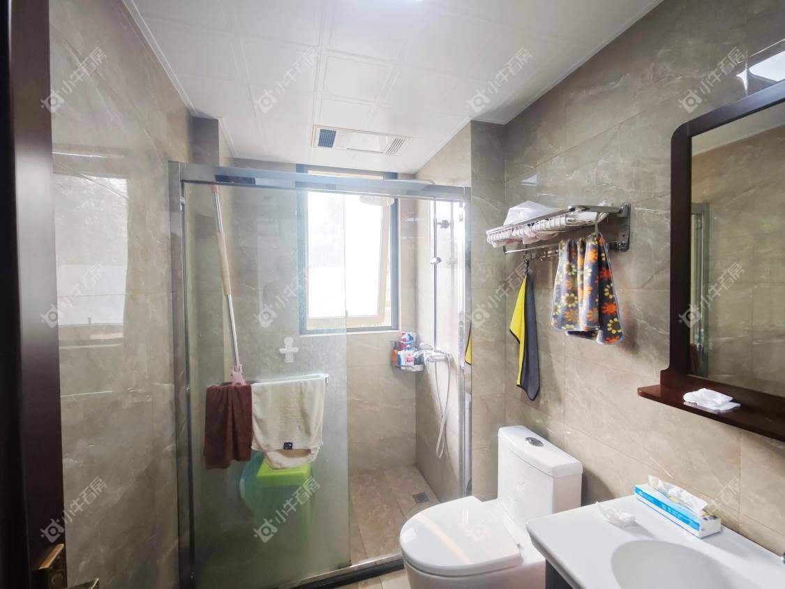 镇江丹凤国际在售二手房源室内图_小牛看房