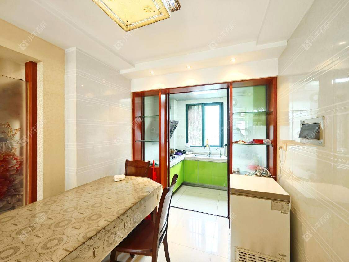 镇江欧洲城在售二手房源室内图_小牛看房