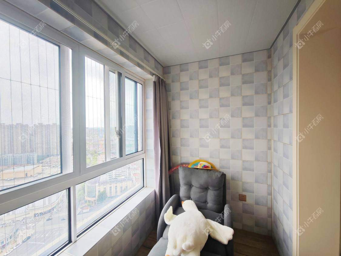 镇江荣城国际一期在售二手房源室内图_小牛看房