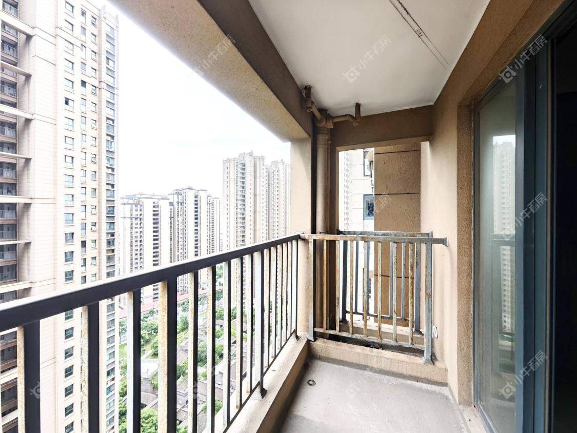 镇江荣城国际一期在售二手房源室内图_小牛看房