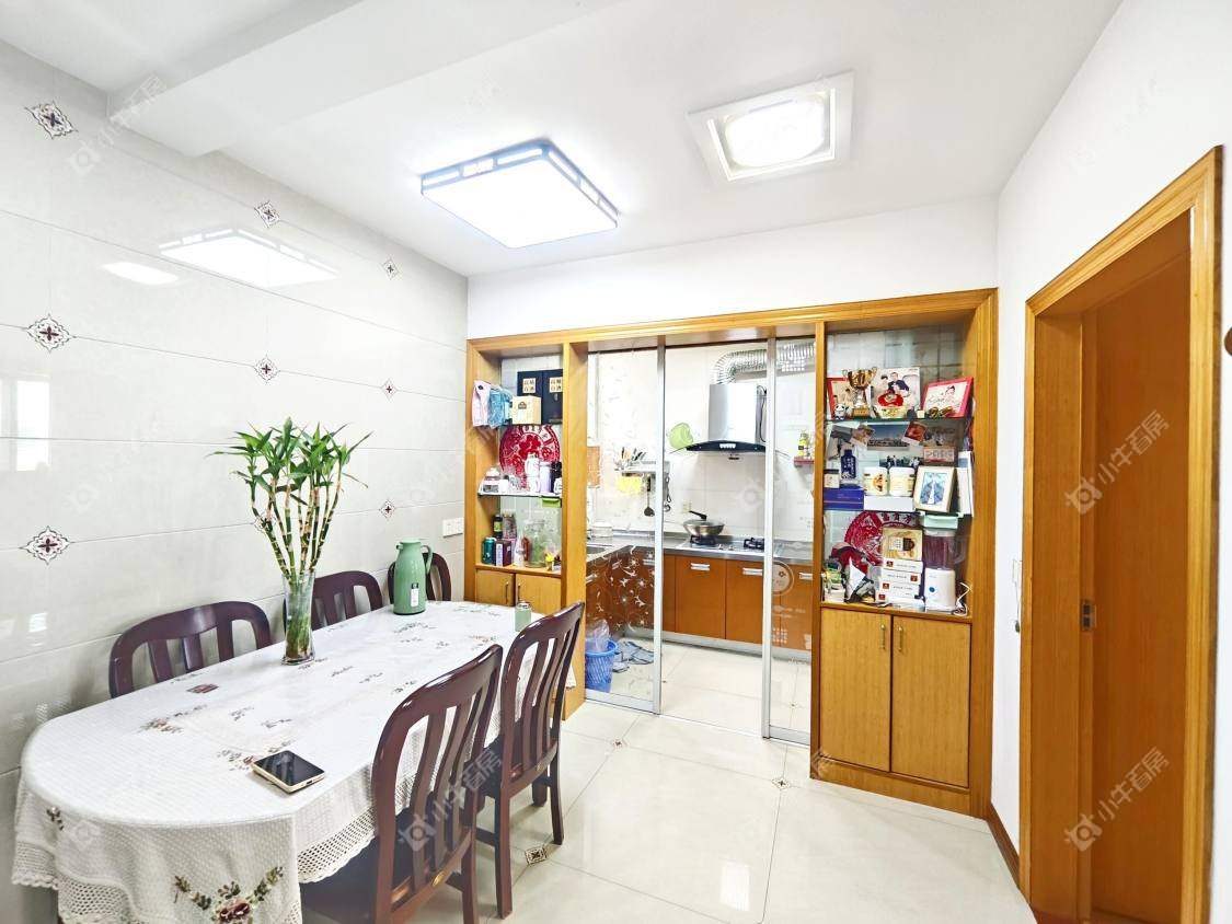 镇江东南新城在售二手房源室内图_小牛看房