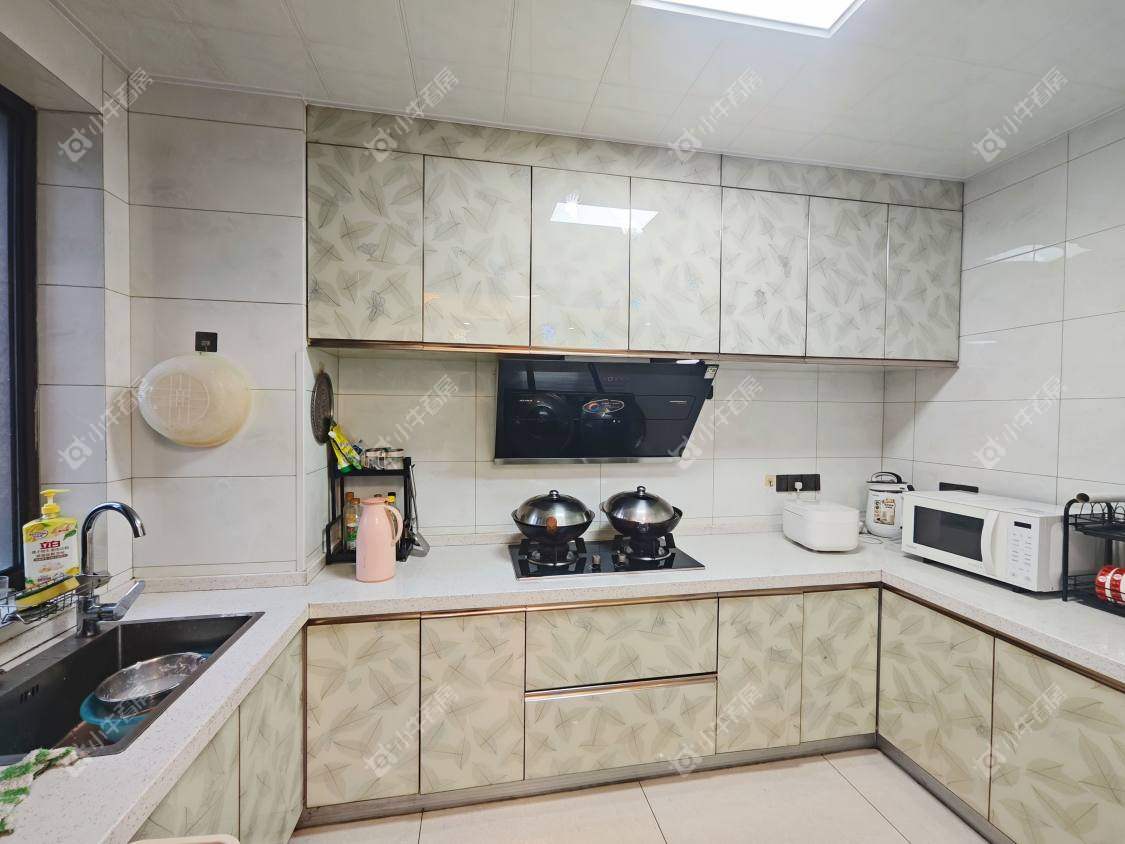 镇江滨河凤凰城在售二手房源室内图_小牛看房