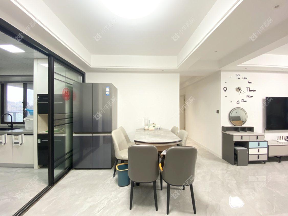 镇江凤凰郡在售二手房源室内图_小牛看房