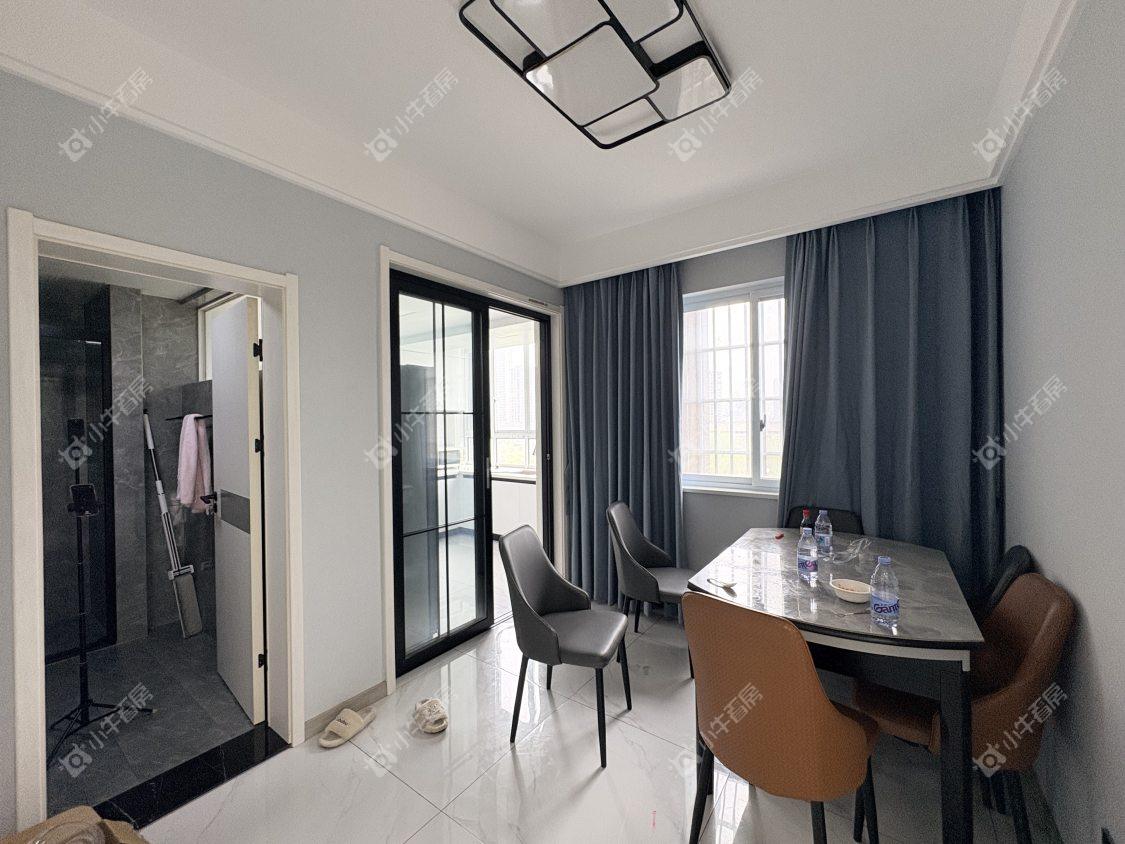 镇江名都新贵在售二手房源室内图_小牛看房