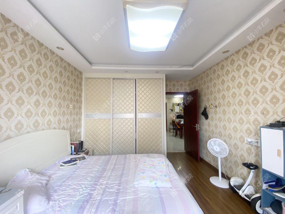 镇江华都锦城在售二手房源室内图_小牛看房