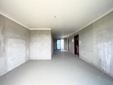 镇江碧桂园樾府4室2厅2卫在售二手房房源图片