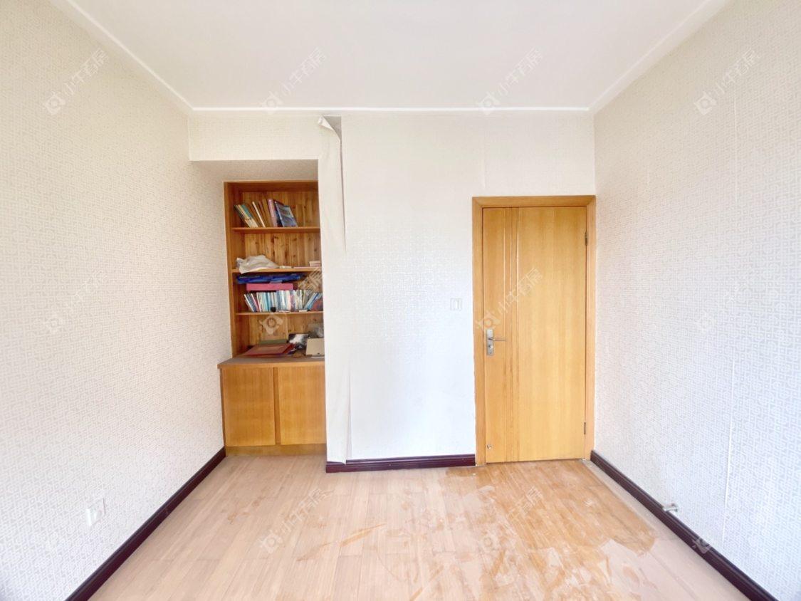 镇江芳草苑在售二手房源室内图_小牛看房