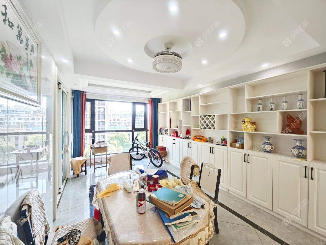 镇江滨河凤凰城在售二手房源室内图_小牛看房