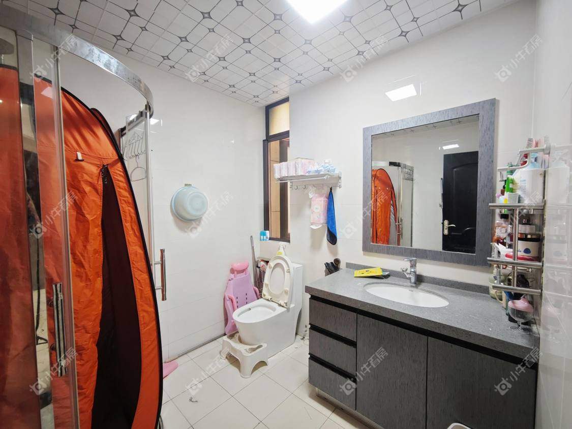 镇江滨河凤凰城在售二手房源室内图_小牛看房