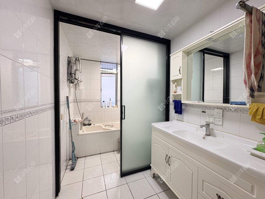 镇江香草新村在售二手房源室内图_小牛看房