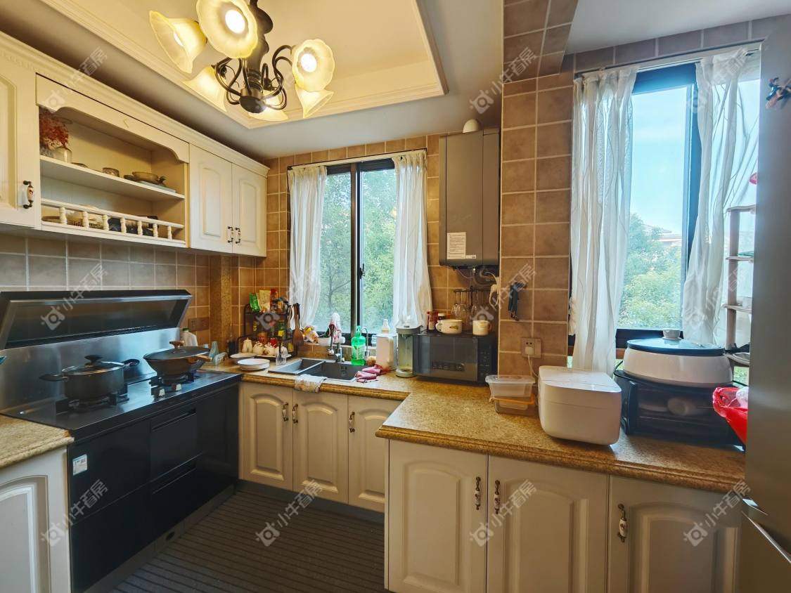 镇江世纪豪都在售二手房源室内图_小牛看房