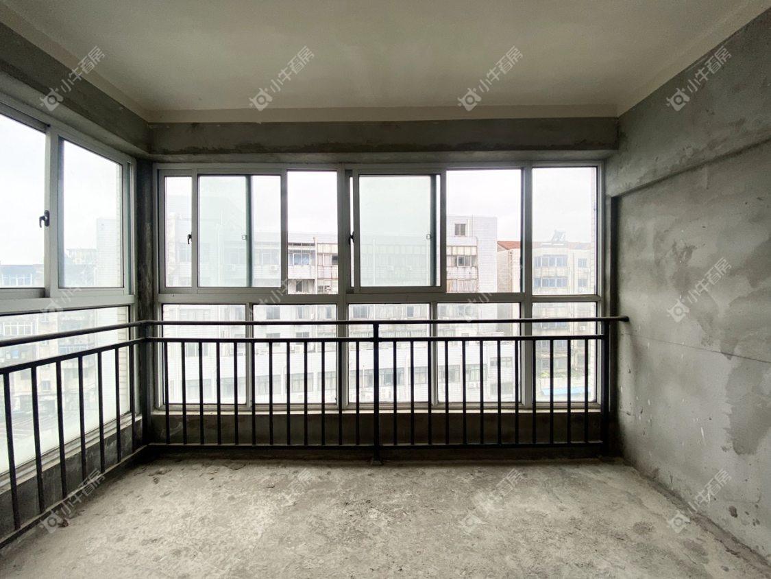 镇江城市绿洲在售二手房源室内图_小牛看房