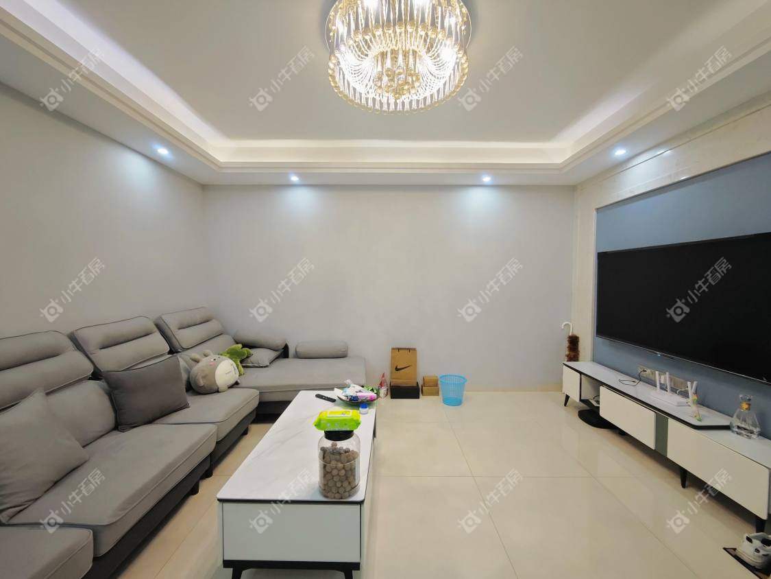 镇江华都锦城在售二手房源室内图_小牛看房