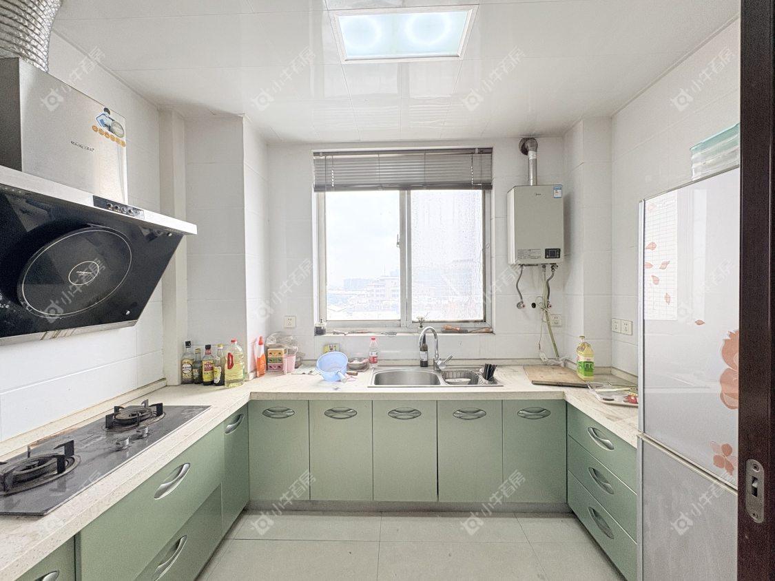 镇江城市绿洲在售二手房源室内图_小牛看房