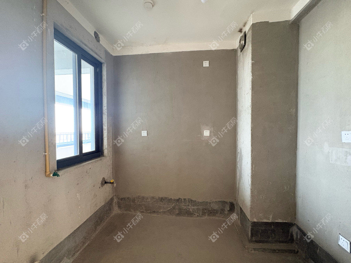 镇江融创华南映在售二手房源室内图_小牛看房