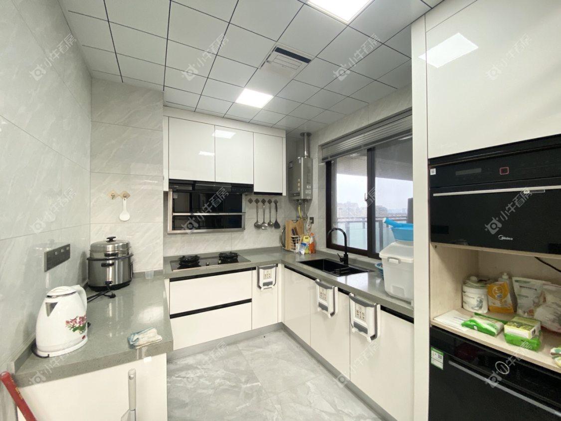 镇江凤凰郡在售二手房源室内图_小牛看房