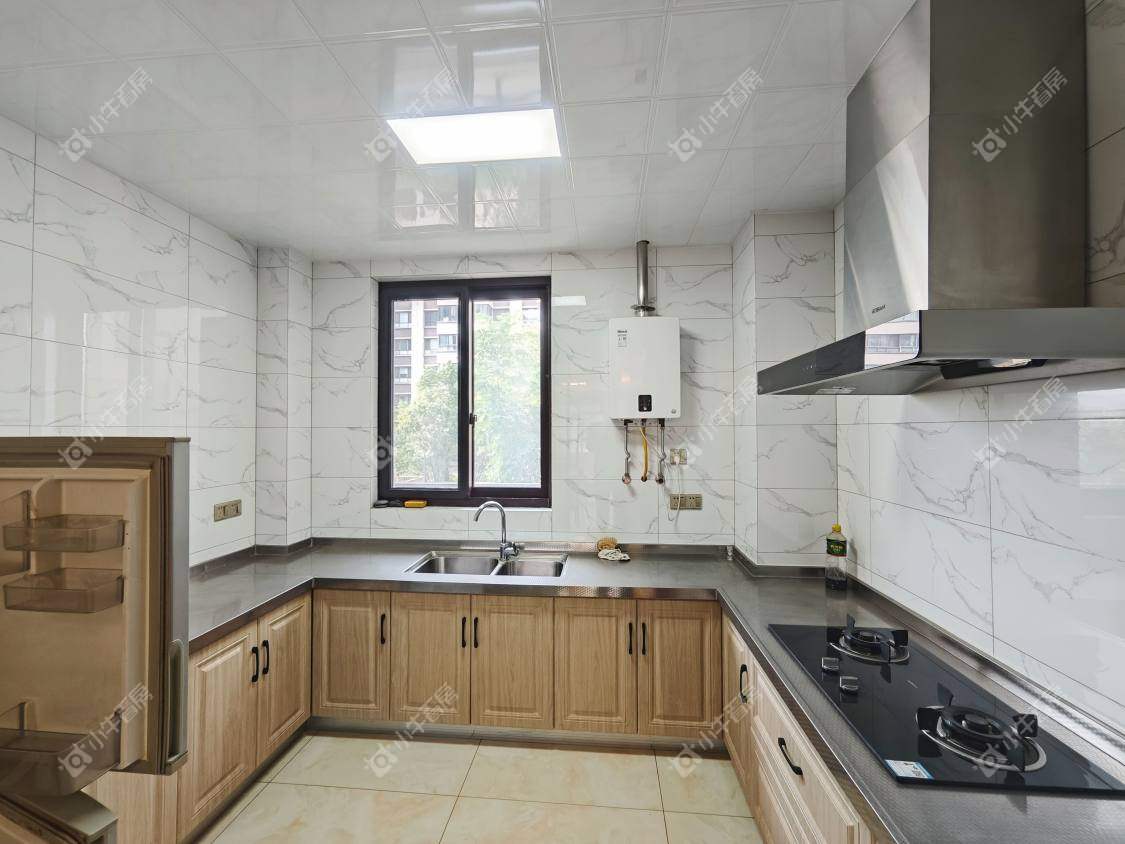 镇江凤凰郡在售二手房源室内图_小牛看房