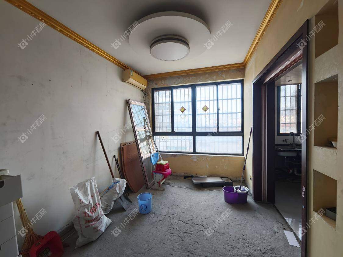 镇江开泰苑在售二手房源室内图_小牛看房