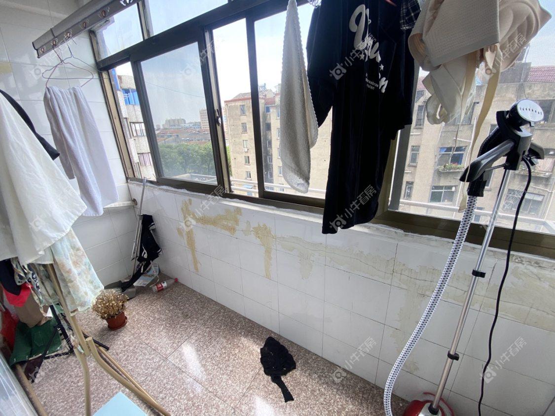 镇江华南新村在售二手房源室内图_小牛看房