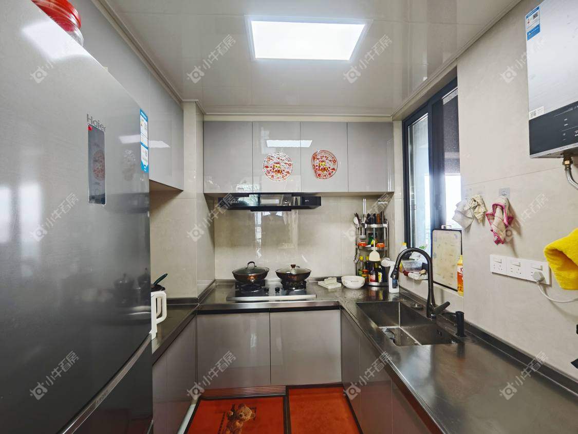 镇江金茂国际社区在售二手房源室内图_小牛看房