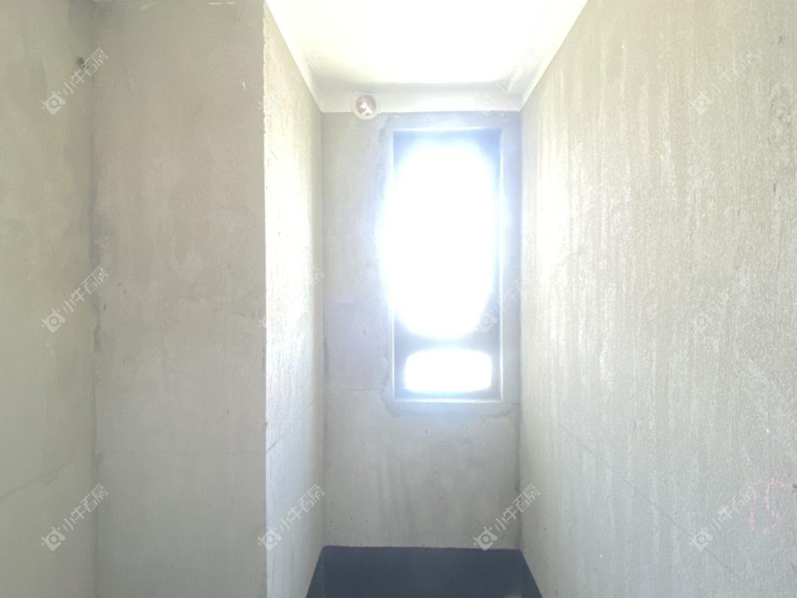 镇江碧桂园樾府在售二手房源室内图_小牛看房