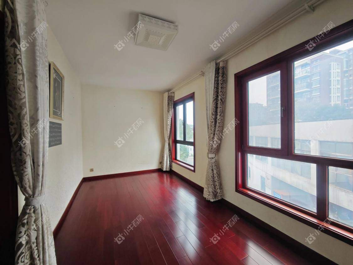 镇江天波城别墅区在售二手房源室内图_小牛看房