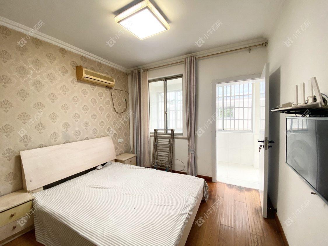 镇江凤凰新村在售二手房源室内图_小牛看房