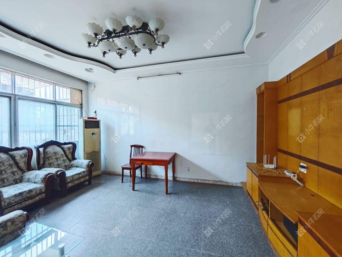 镇江东风新区在售二手房源室内图_小牛看房