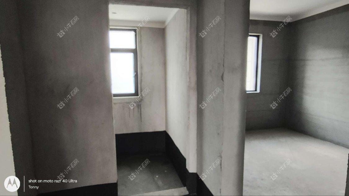 镇江凤凰郡在售二手房源室内图_小牛看房