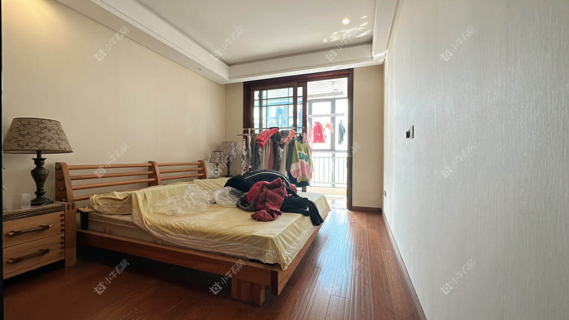 镇江凤凰国际在售二手房源_小牛看房