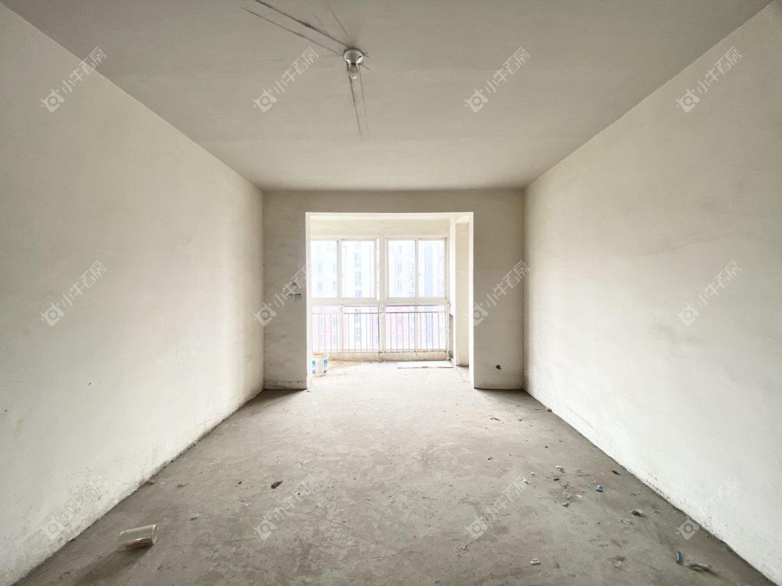 镇江凰嘉花苑在售二手房源室内图_小牛看房