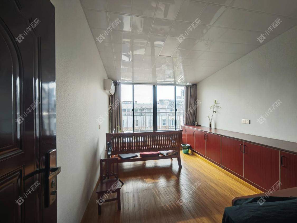 镇江乾泽园在售二手房源室内图_小牛看房