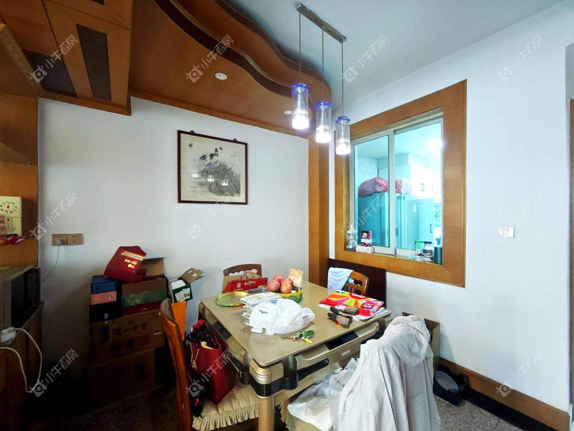 镇江商业街在售二手房源室内图_小牛看房