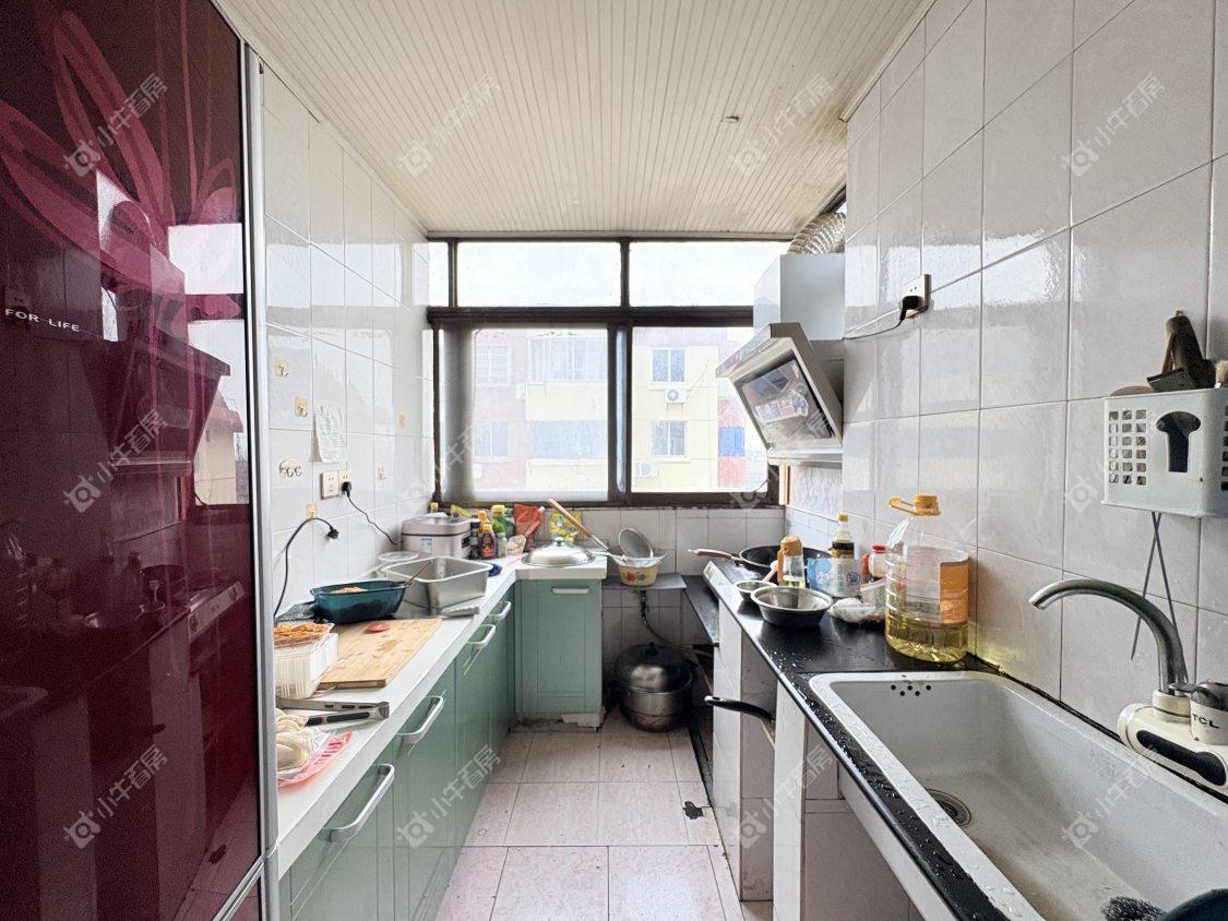 镇江凤美新村在售二手房源室内图_小牛看房