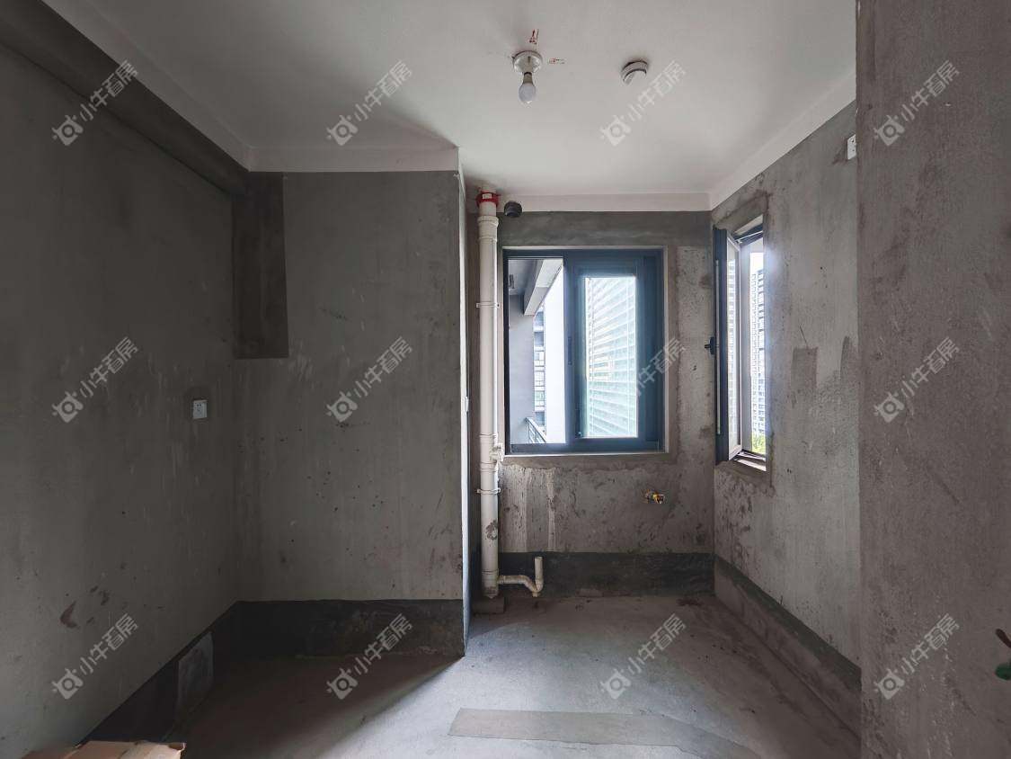 镇江融创华南映在售二手房源室内图_小牛看房