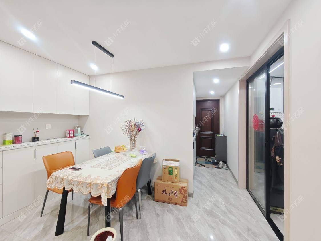 镇江凤凰郡在售二手房源室内图_小牛看房