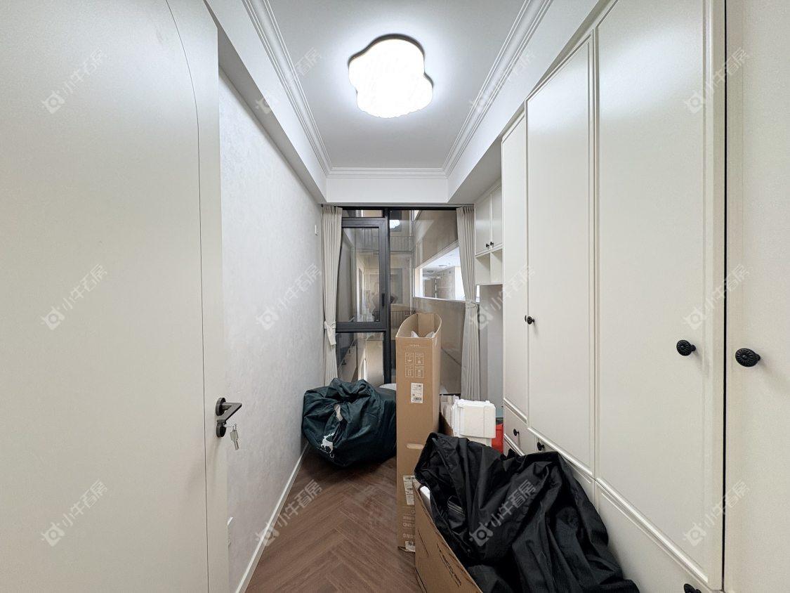 镇江大亚第一城在售二手房源室内图_小牛看房