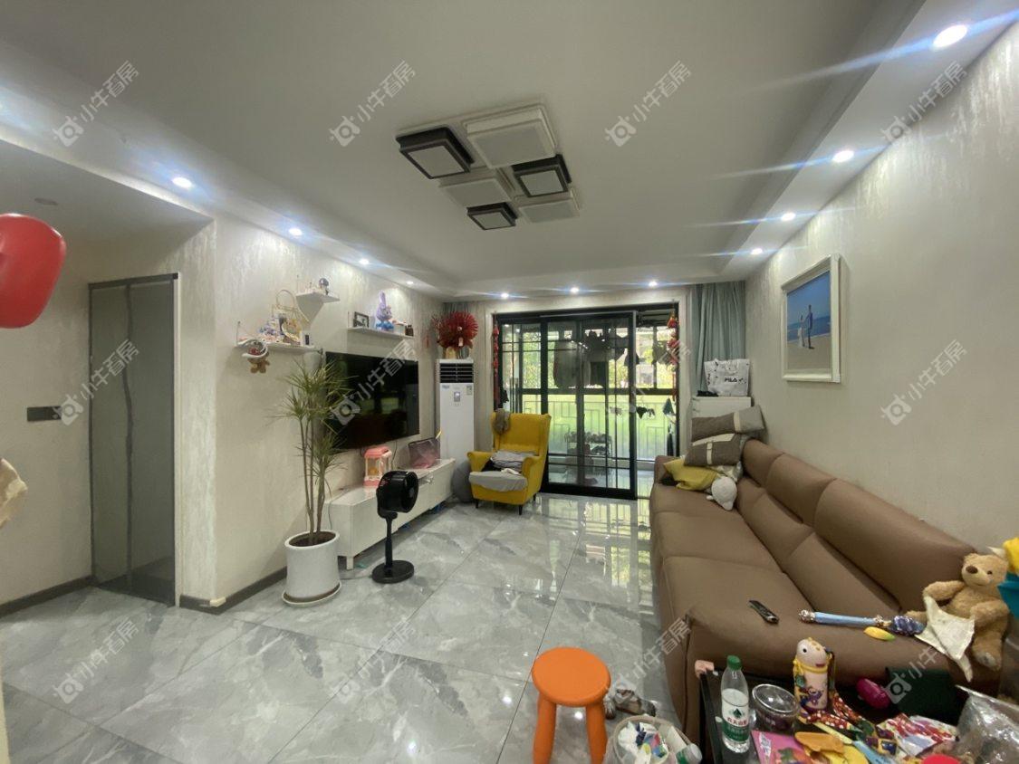 镇江华都幸福里在售二手房源室内图_小牛看房